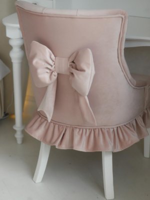 Полукресло взрослое Amari с бантом и рюшей Розовый