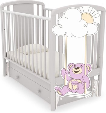 Детская кроватка Gandylyan Жаклин Мишка на качелях с универсальным маятником (К-2002-30м) Белая ночь (розовый)