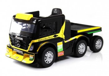 Детский электромобиль Rivertoys Mercedes-Benz Axor (H777HH) с прицепом (Лицензионная модель) с дистанционным управлением желтый