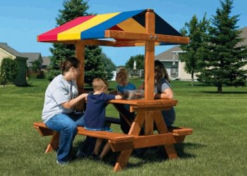 Уютный столик со скамейками и тентом Rainbow Play Systems (Cozy Picnic Table RYB) 