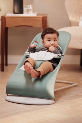 Детский шезлонг BabyBjorn Balance Soft Woven/Jersey Light Sage/Gray