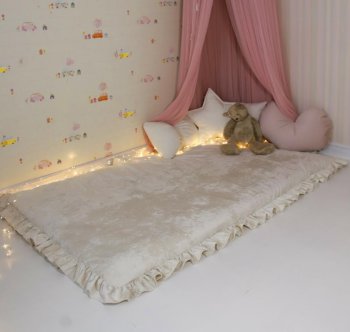 Ковер-пуф Amari с рюшей прямоугольный