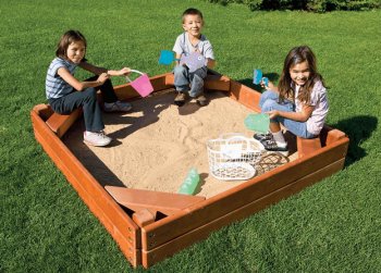 Песочница открытая Rainbow Play Systems (Sandbox with Corner Seats) 