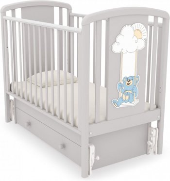 Детская кроватка с универсальным маятником Angela Bella Жаклин Мишка на качелях Белая ночь (голубая аппликация)